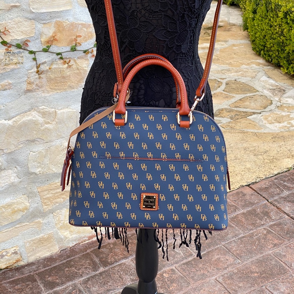 NWT Dooney&Bourke zip zip top Satchel signature - Picture 7 of 8